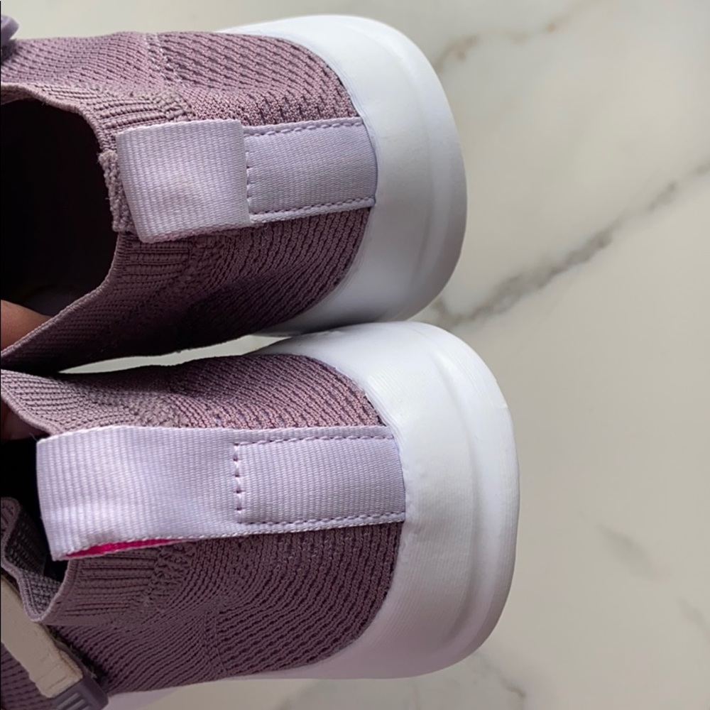 NWT Women’s Adidas Khoe Adapt X - Picture 7 of 8